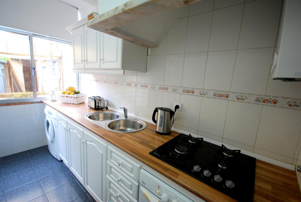Sombrero Apartment Graca リスボン 部屋 写真